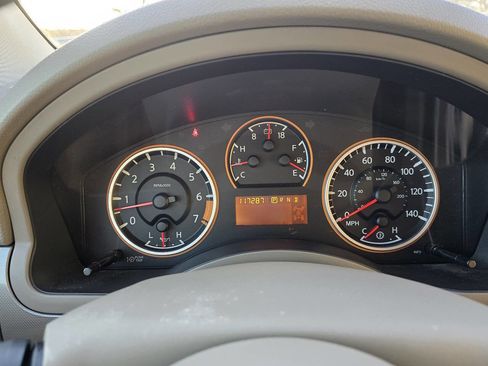 Used 2012 Nissan Armada SV image 24