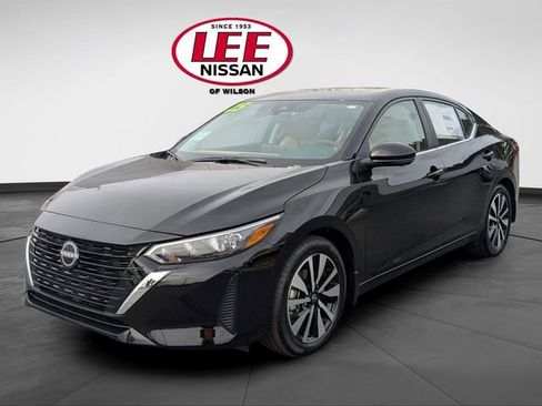 New 2025 Nissan Sentra SV w/ SV Premium Package FWD image 7