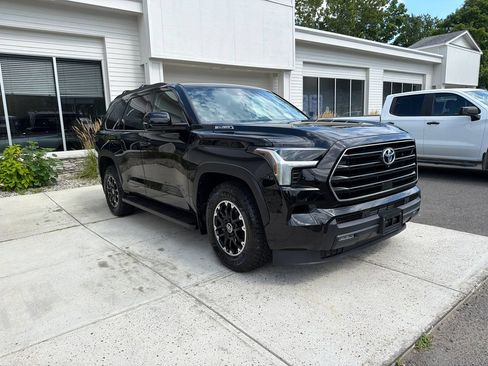 Used 2023 Toyota Sequoia SR5 w/ TRD Off-Road Package AWD/4WD image 5