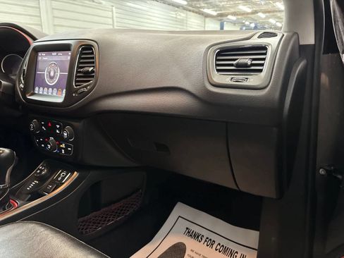Used 2021 Jeep Compass Trailhawk AWD/4WD image 26