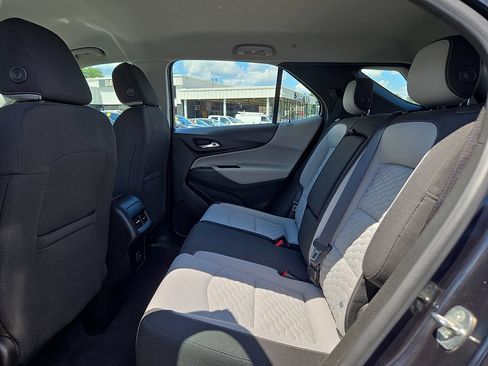 Used 2020 Chevrolet Equinox LS w/ LPO, Cargo Package FWD image 14