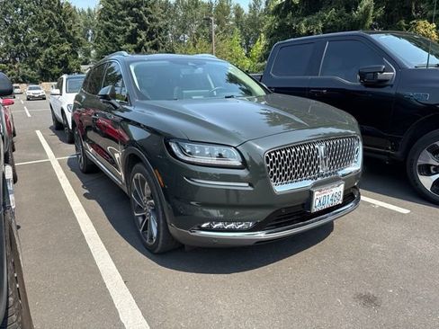 Used 2023 Lincoln Nautilus Reserve w/ Equipment Group 202A AWD/4WD image 2