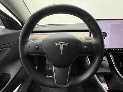 Used 2019 Tesla Model 3 Standard Range Plus RWD image 22