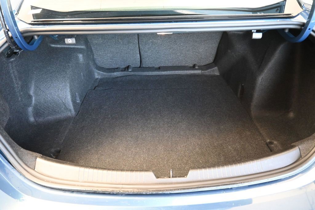 Used 2025 Chevrolet Malibu LT FWD image 18