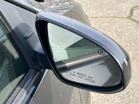 Used 2016 Toyota Corolla LE image 22