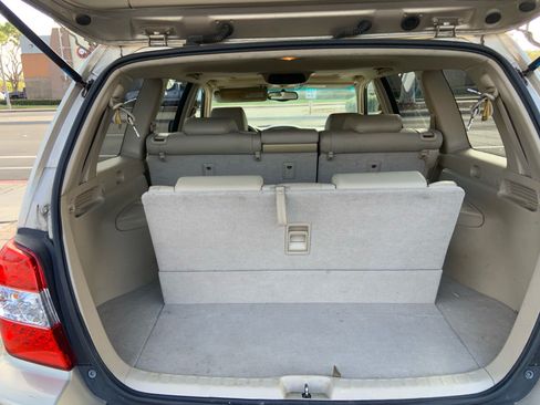 Used 2006 Toyota Highlander Limited AWD/4WD image 10