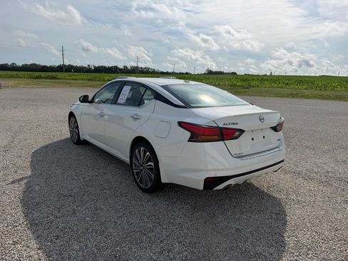 Used 2023 Nissan Altima 2.5 SL AWD/4WD image 5