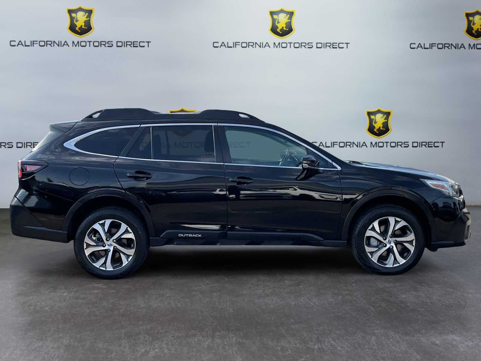 Used 2020 Subaru Outback Limited w/ Tech Package 2 AWD/4WD image 4