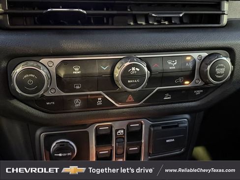 Used 2024 Jeep Wrangler Unlimited Sport AWD/4WD image 23