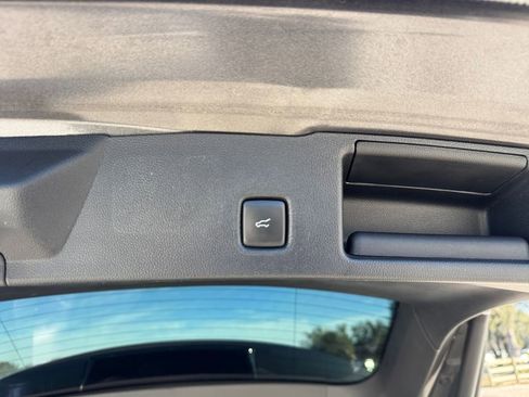 Used 2020 Ford Escape SEL image 28