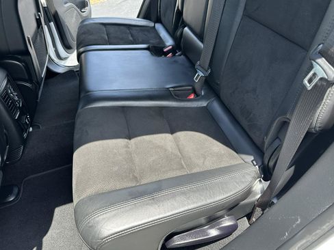 Used 2021 Jeep Grand Cherokee Laredo X AWD/4WD image 32