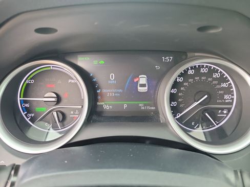 Used 2023 Toyota Camry XLE FWD image 21