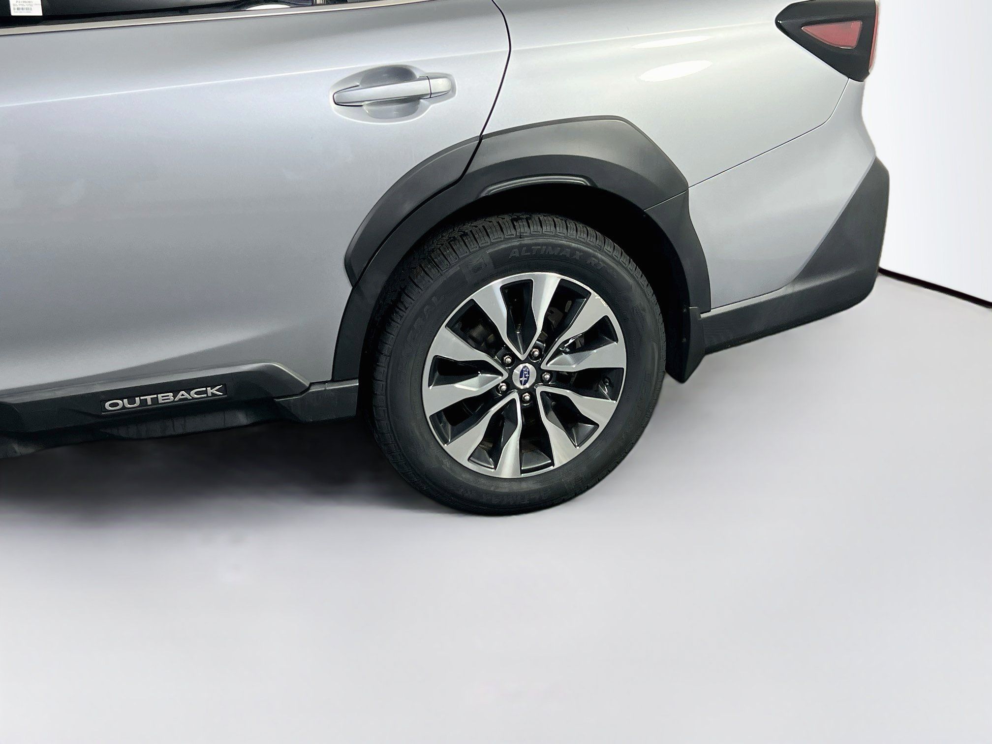 Used 2023 Subaru Outback Limited XT AWD/4WD image 31
