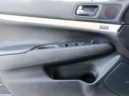 Used 2013 INFINITI G37 x Sedan w/ Premium Pkg image 7