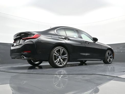 Used 2024 BMW 330i xDrive Sedan w/ Premium Package image 28