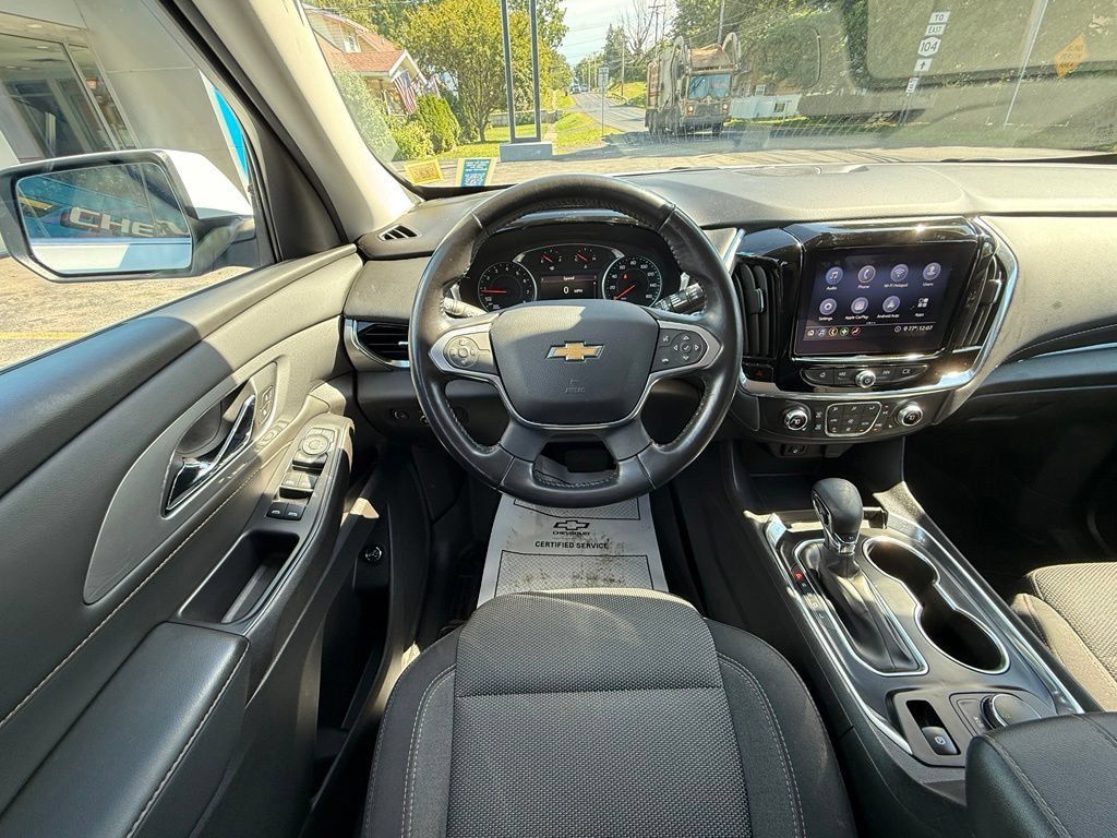 Used 2021 Chevrolet Traverse LT AWD/4WD image 45