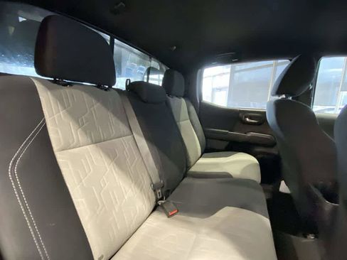 Used 2020 Toyota Tacoma TRD Off-Road image 23
