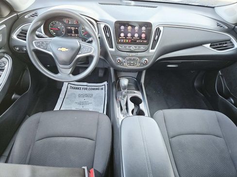 Used 2022 Chevrolet Malibu LT image 10