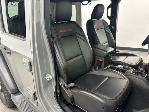 Used 2019 Jeep Wrangler Unlimited Rubicon image 36