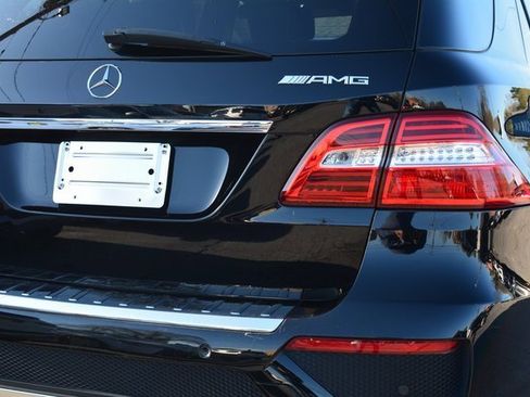 Used 2015 Mercedes-Benz ML 63 AMG 4MATIC image 7