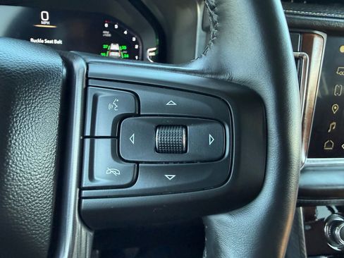 Used 2024 GMC Yukon Denali Ultimate AWD/4WD image 22