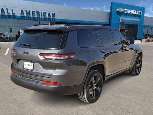 Used 2025 Jeep Grand Cherokee L Limited w/ Black Appearance Package RWD image 8