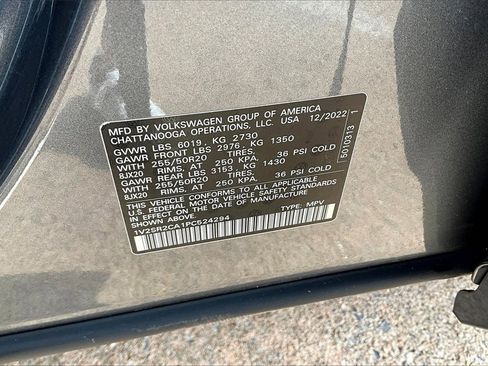 Used 2023 Volkswagen Atlas SEL R-Line image 34