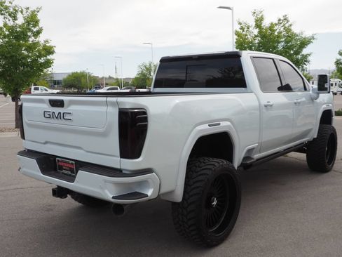 Used 2026 GMC Sierra 3500 Denali Ultimate AWD/4WD image 5