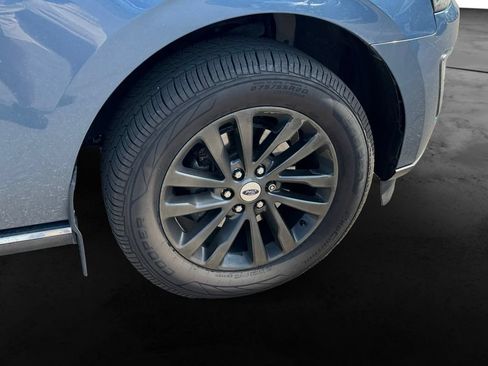 Used 2019 Ford Expedition Max Limited w/ Equipment Group 301A AWD/4WD image 12