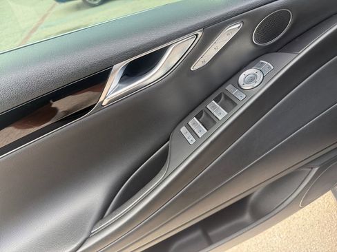 Used 2023 Genesis G80 2.5T image 11