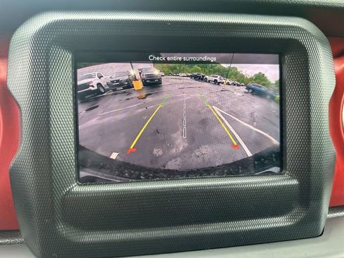Used 2021 Jeep Wrangler Unlimited Rubicon w/ Cold Weather Group AWD/4WD image 26