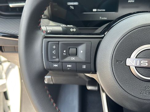 New 2025 Nissan Kicks SR w/ Illumination Package image 24