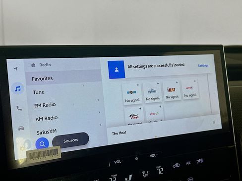 Used 2025 Toyota bZ4X FWD image 21