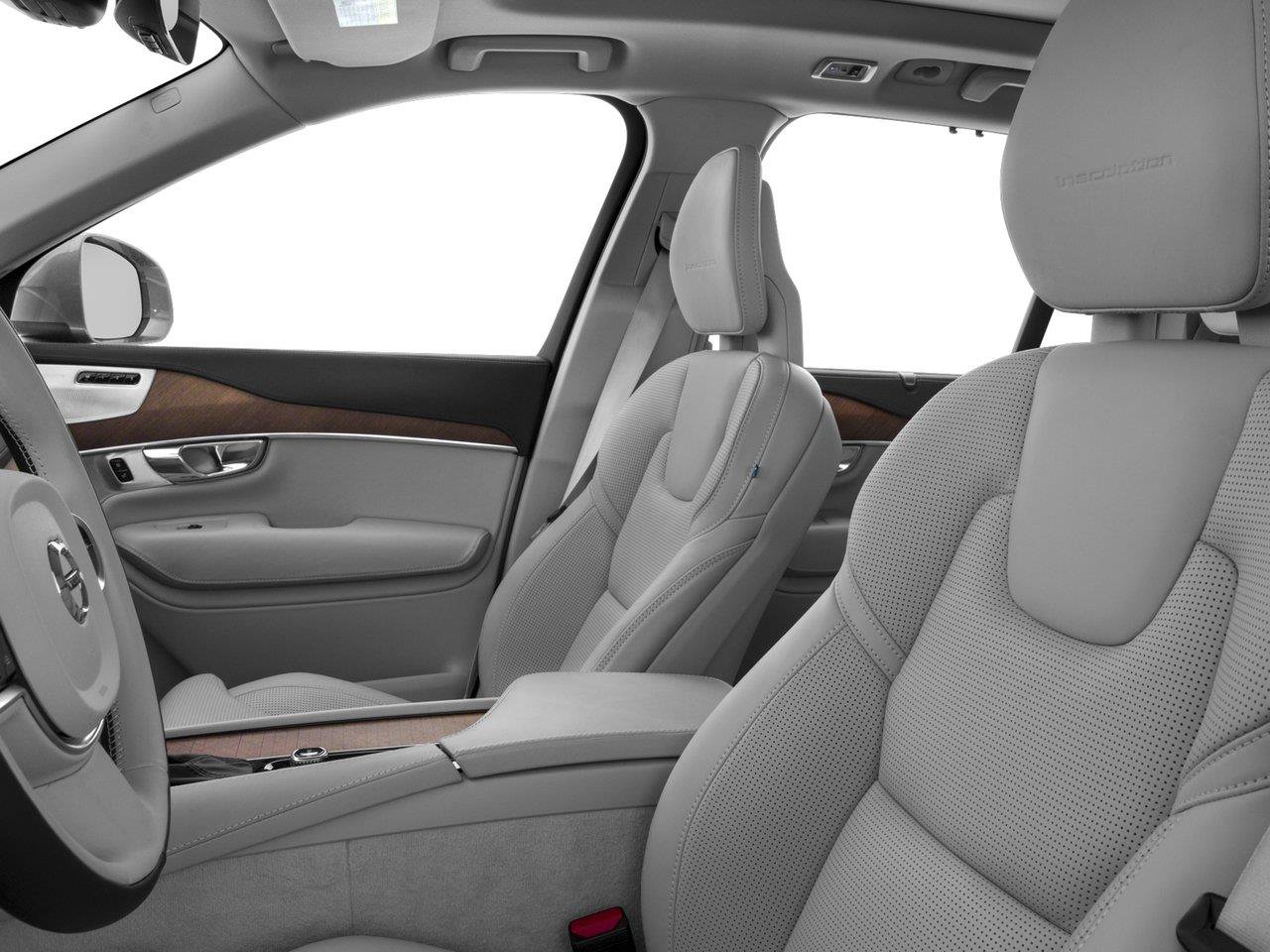 Used 2016 Volvo XC90 T6 Momentum w/ Momentum Plus Package AWD/4WD image 4