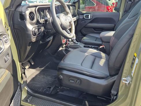 Certified 2025 Jeep Wrangler Unlimited Rubicon 392 AWD/4WD image 21