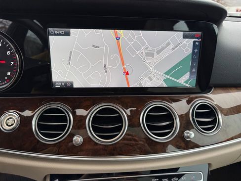 Used 2017 Mercedes-Benz E 300 image 17