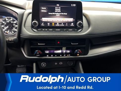 Used 2023 Nissan Rogue SV image 18