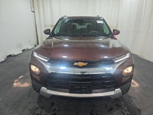 Used 2023 Chevrolet TrailBlazer LT AWD/4WD image 3