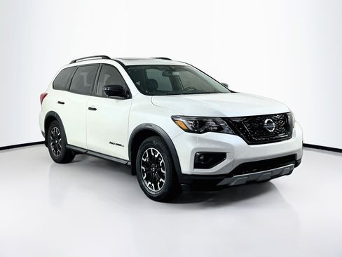 Used 2020 Nissan Pathfinder SL AWD/4WD image 3