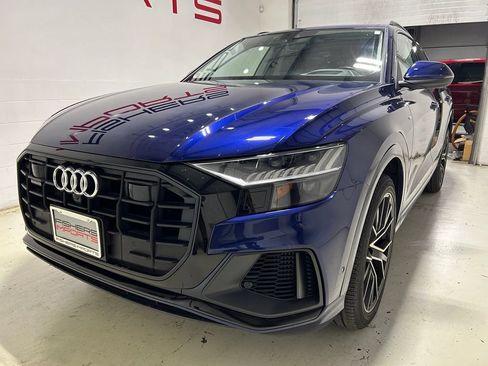 Used 2019 Audi Q8 Prestige AWD/4WD image 2
