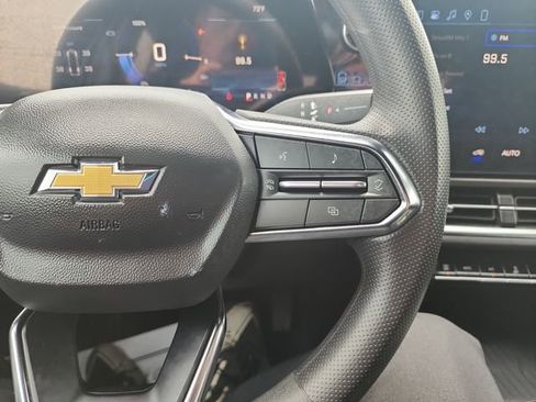 Used 2026 Chevrolet Equinox EV LT FWD image 20