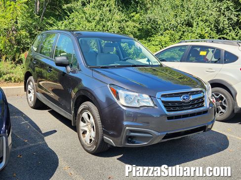 Used 2018 Subaru Forester 2.5i AWD/4WD image 1