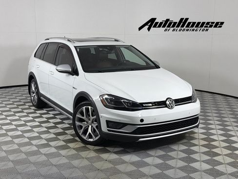 Used 2018 Volkswagen Golf Alltrack SE AWD/4WD image 1