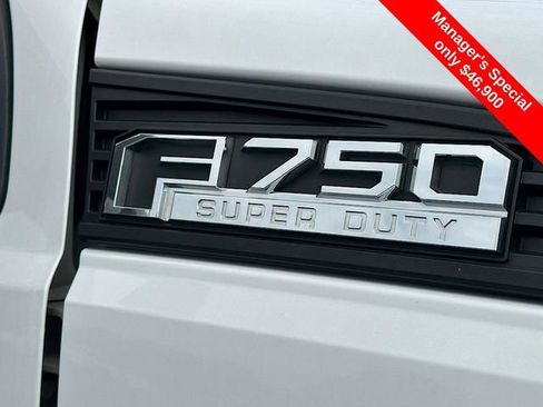 Used 2019 Ford F750 2WD Regular Cab Super Duty image 10