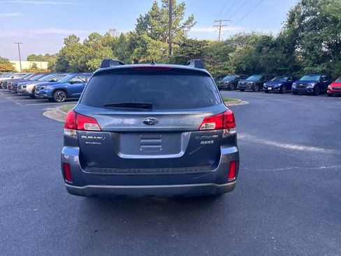 Used 2014 Subaru Outback 2.5i Limited w/ Moonroof Package AWD/4WD image 4