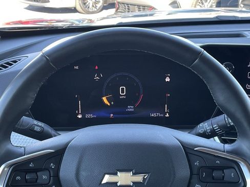 Used 2025 Chevrolet Trax LT w/ Driver Confidence Package image 15