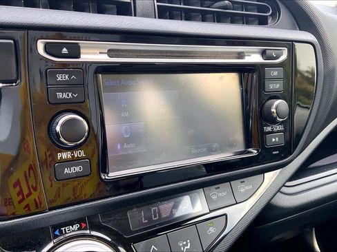 Used 2016 Toyota Prius C One FWD image 27