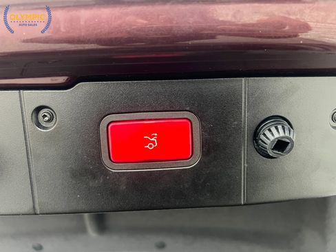 Used 2006 Mercedes-Benz CLS 500 w/ AMG Sport Pkg image 51