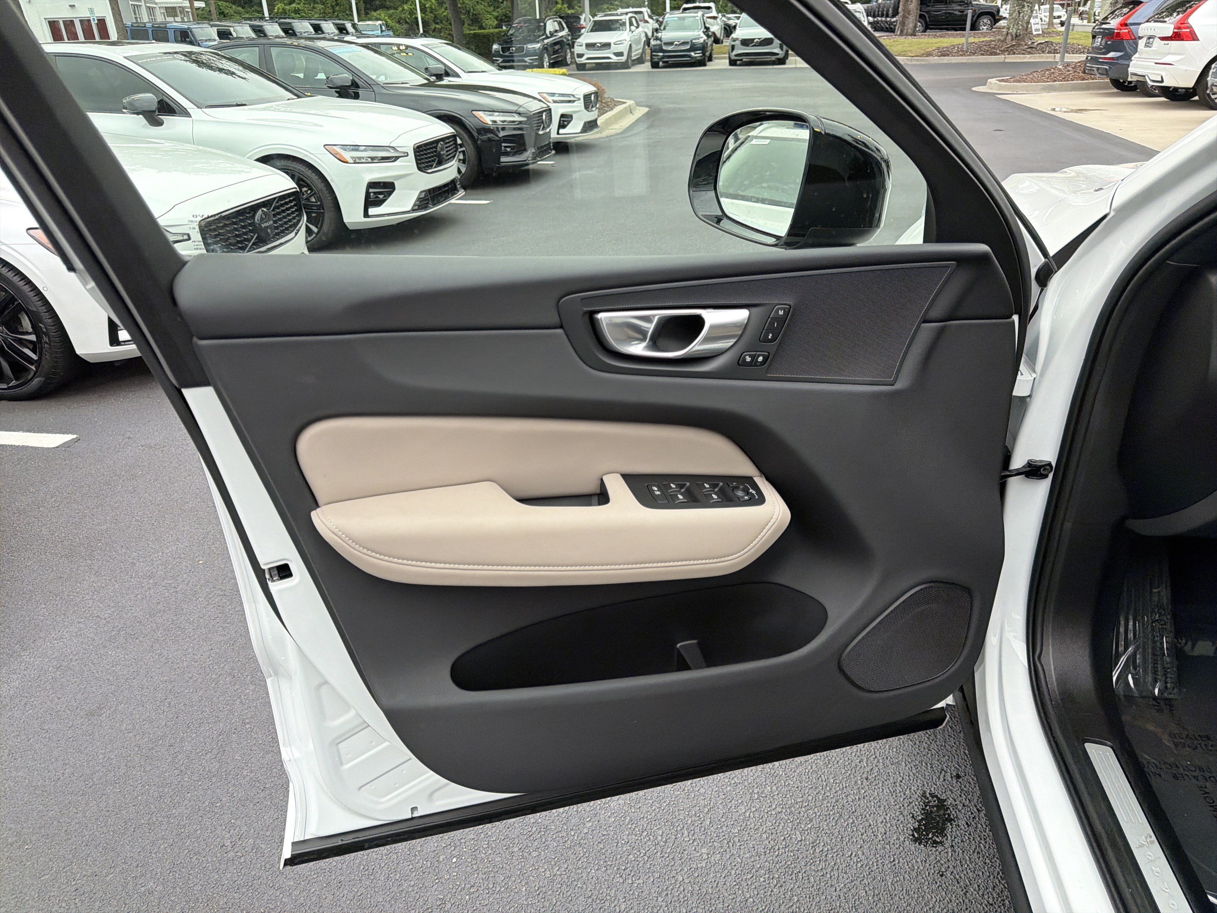 Certified 2026 Volvo XC60 B5 Plus w/ Protection Package Premier AWD/4WD image 14
