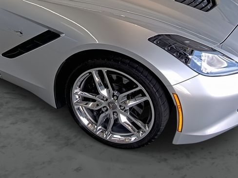 Used 2016 Chevrolet Corvette Stingray Coupe w/ 2LT Preferred Equipment Group RWD image 16